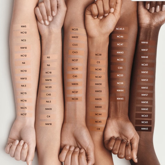 🆕 NC40 - STUDIO FIX FLUID SPF 15 24HR MATTE FOUNDATION + OIL CONTROL - Picture 5 of 7